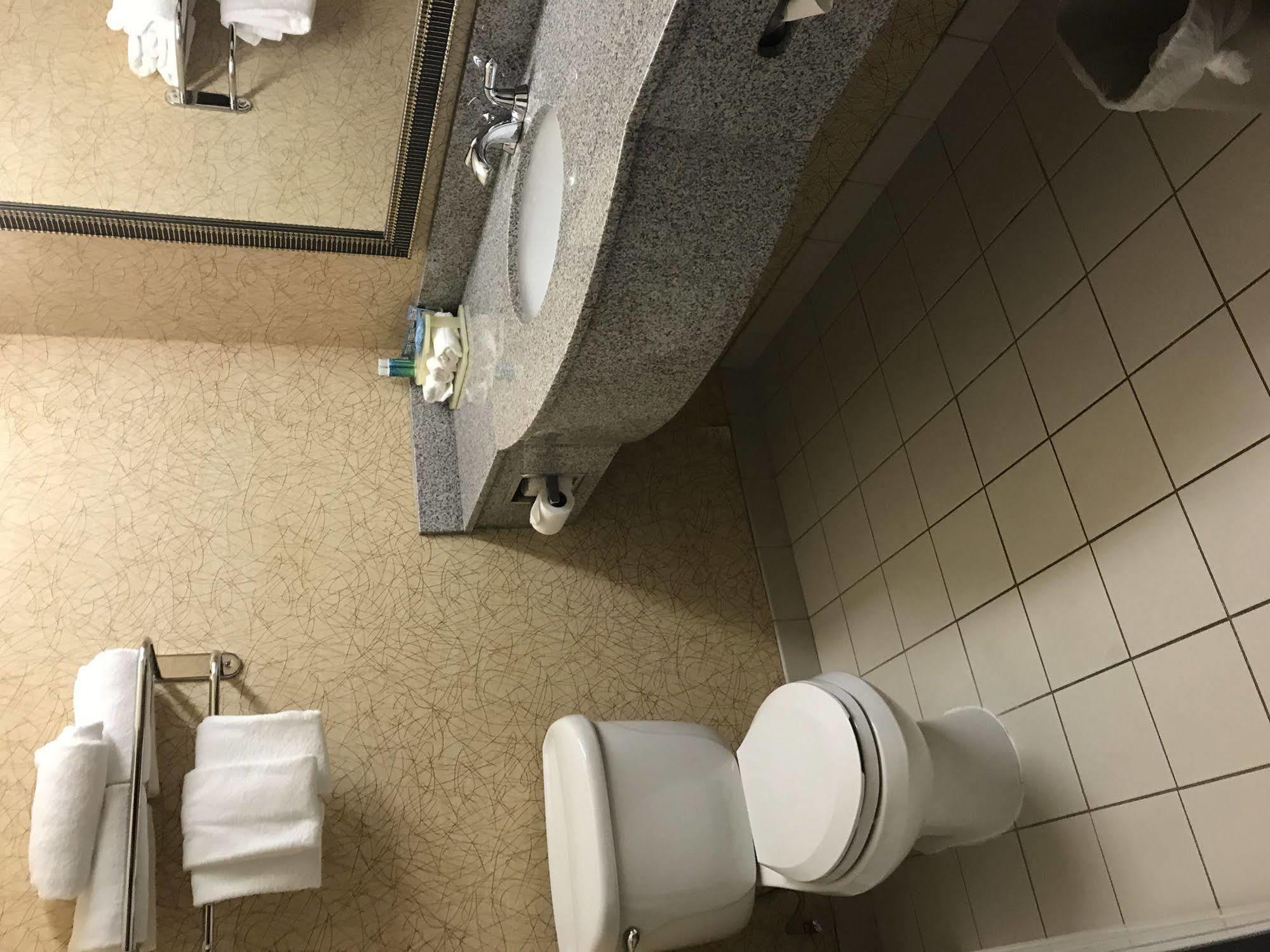 Hotel Express Syracuse-fairgrounds By Ihg 2*